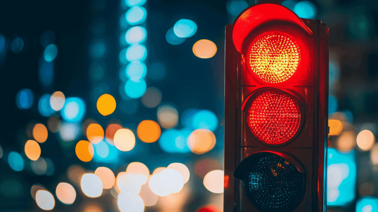 Modern Workplace Microsoft Header - red light in a city setting